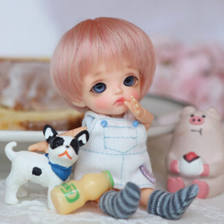 lati white t.hari