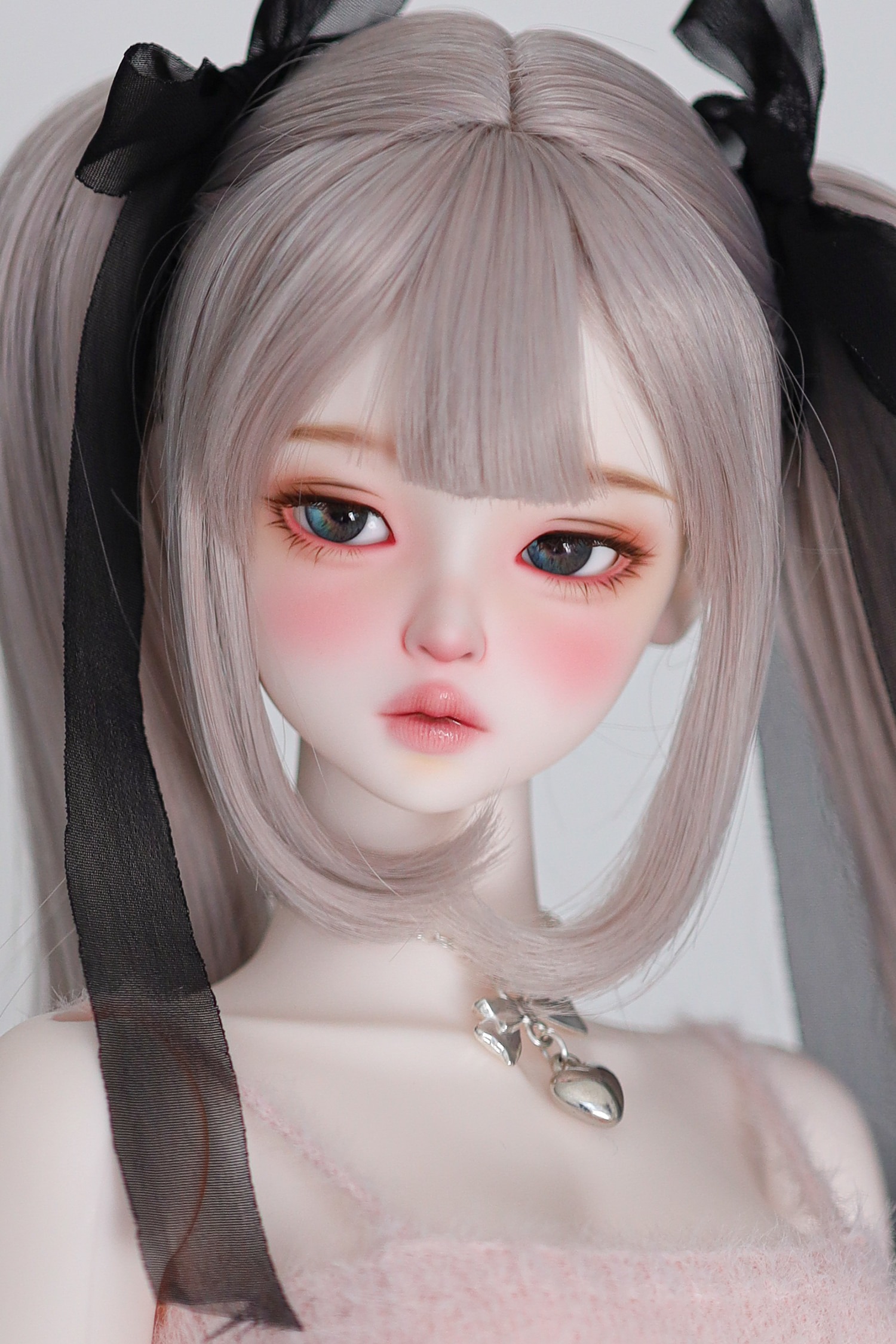 luna blanc sweet daphne 