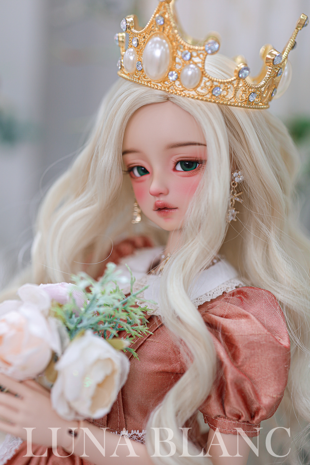 luna blanc hestia baby