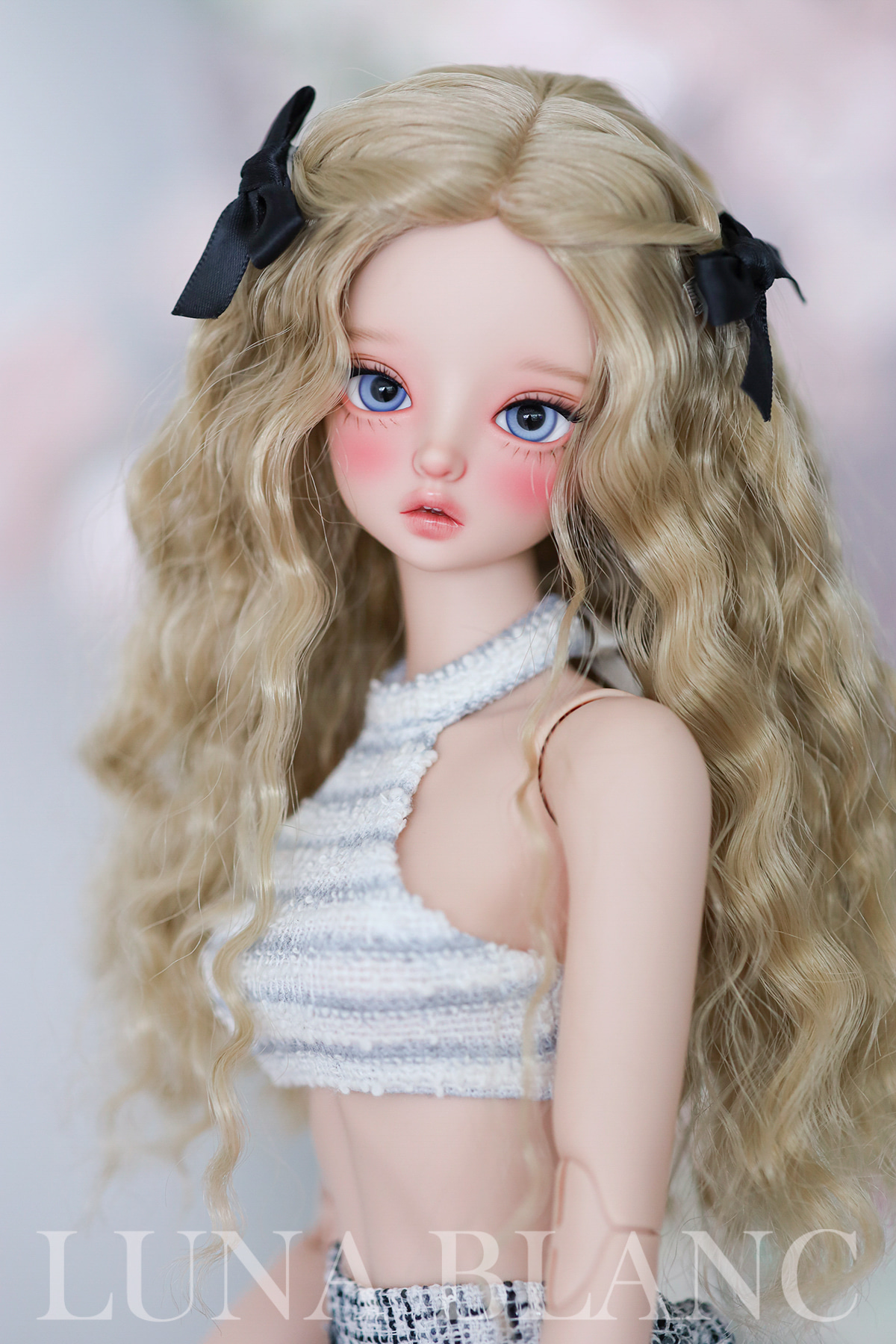 luna blanc seneca baby