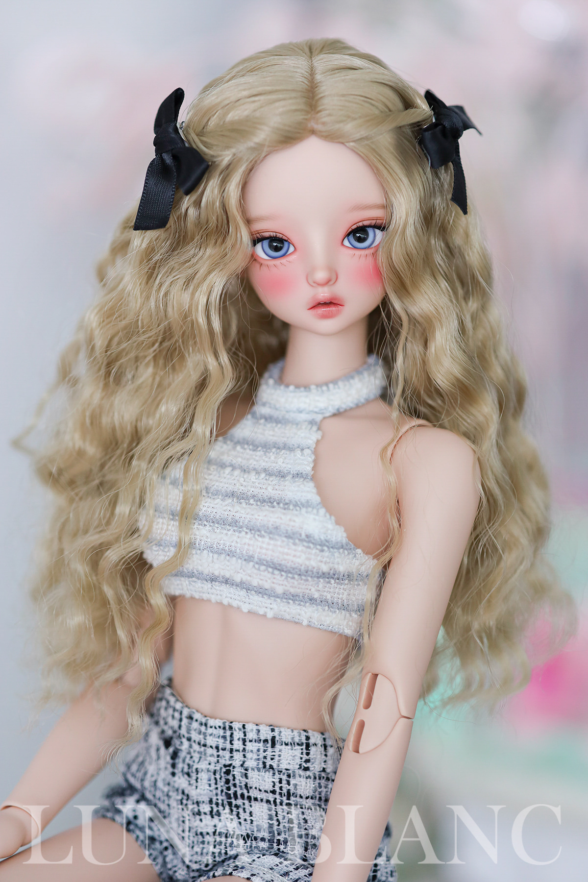luna blanc seneca baby