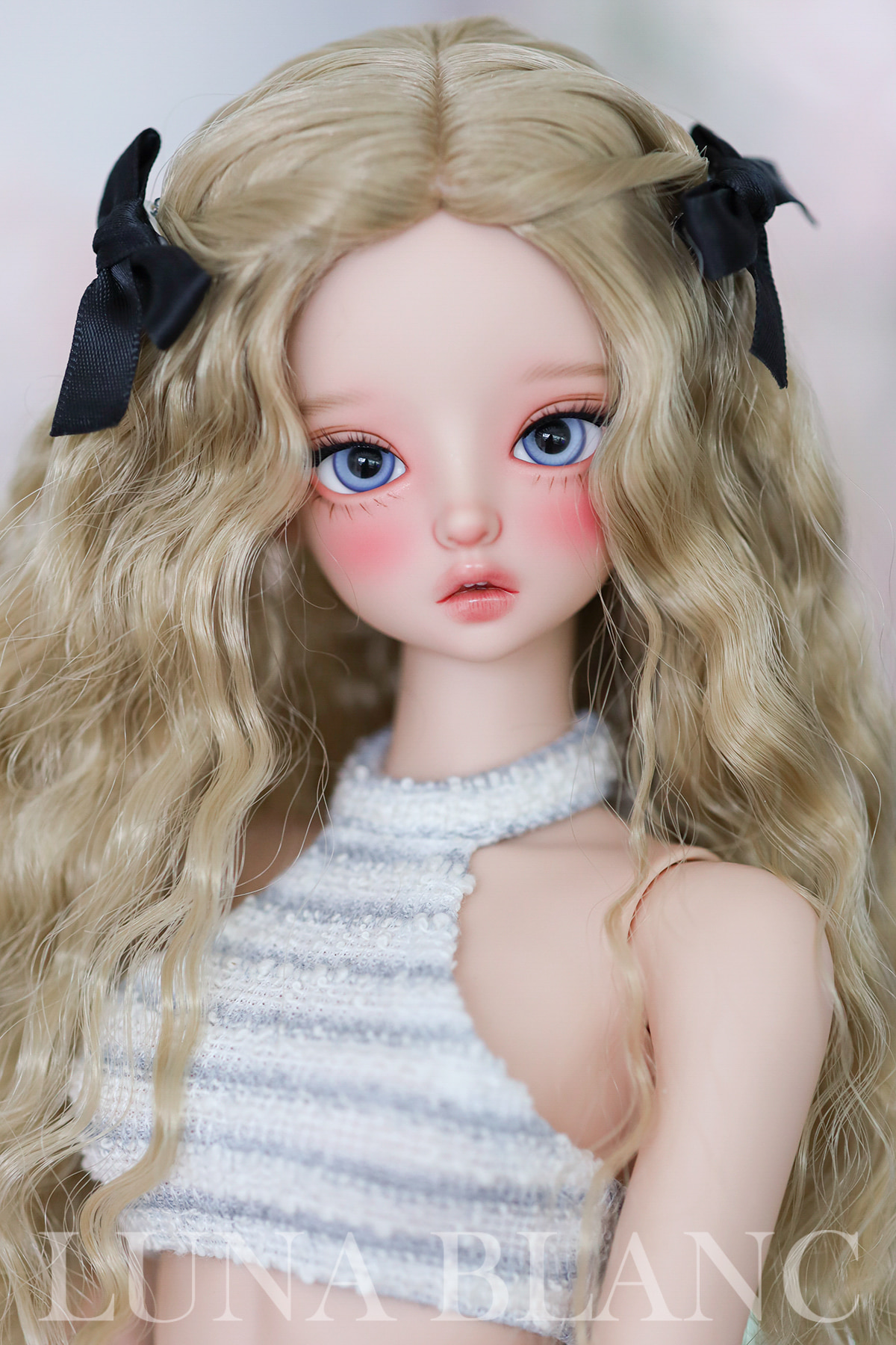luna blanc seneca baby