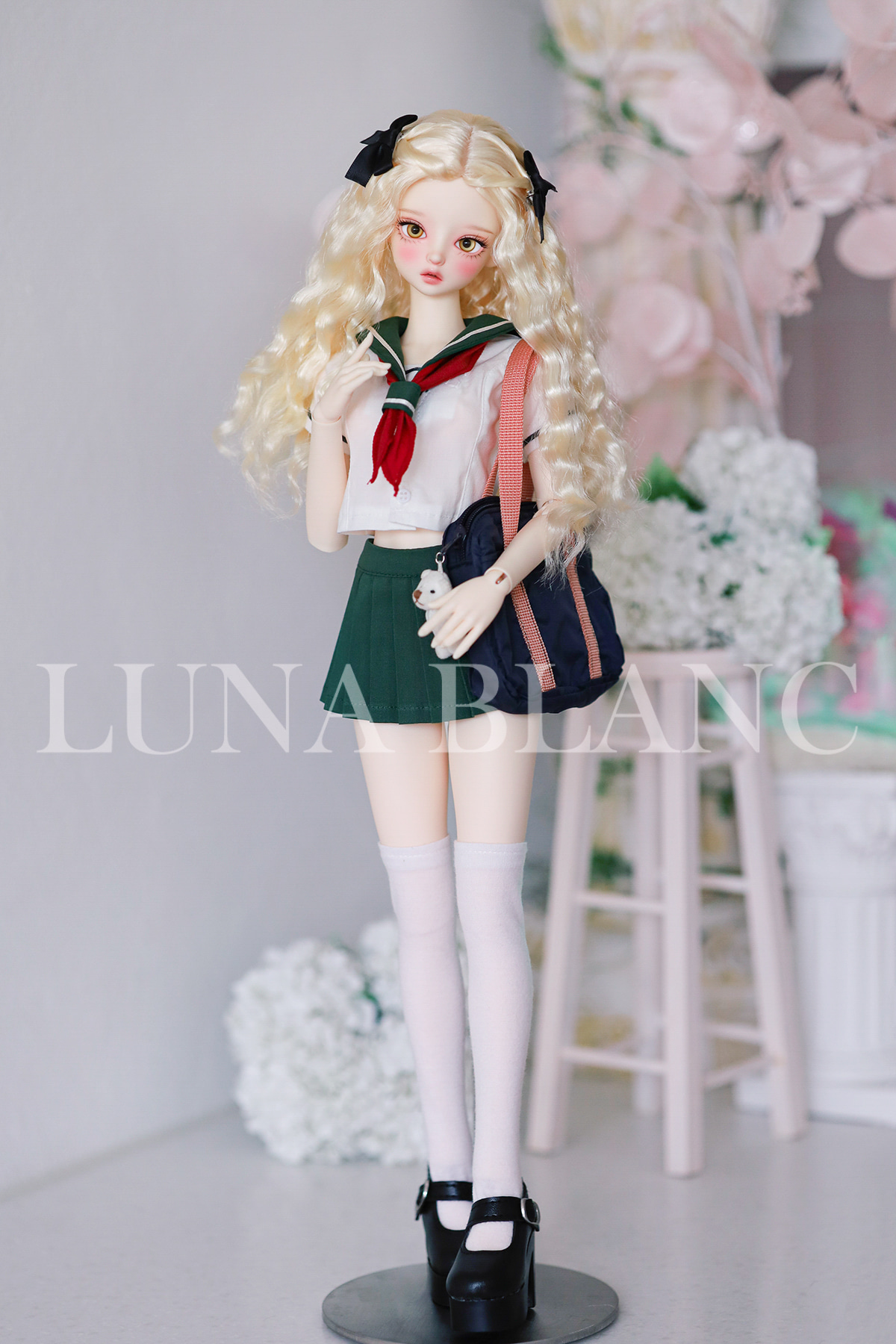 luna blanc seneca baby