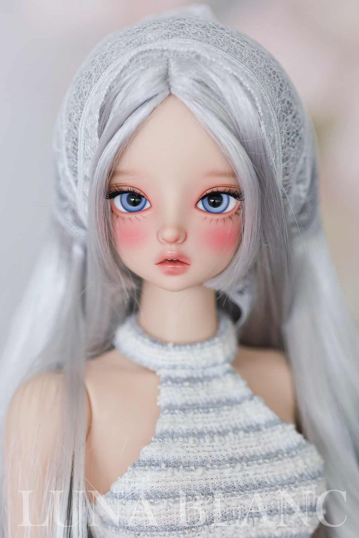 luna blanc seneca baby